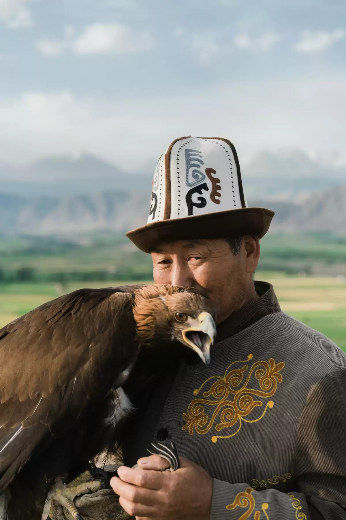 Unveiling the Majesty of Kyrgyzstan's Golden Eagles: A Cultural and Conservation Odyssey