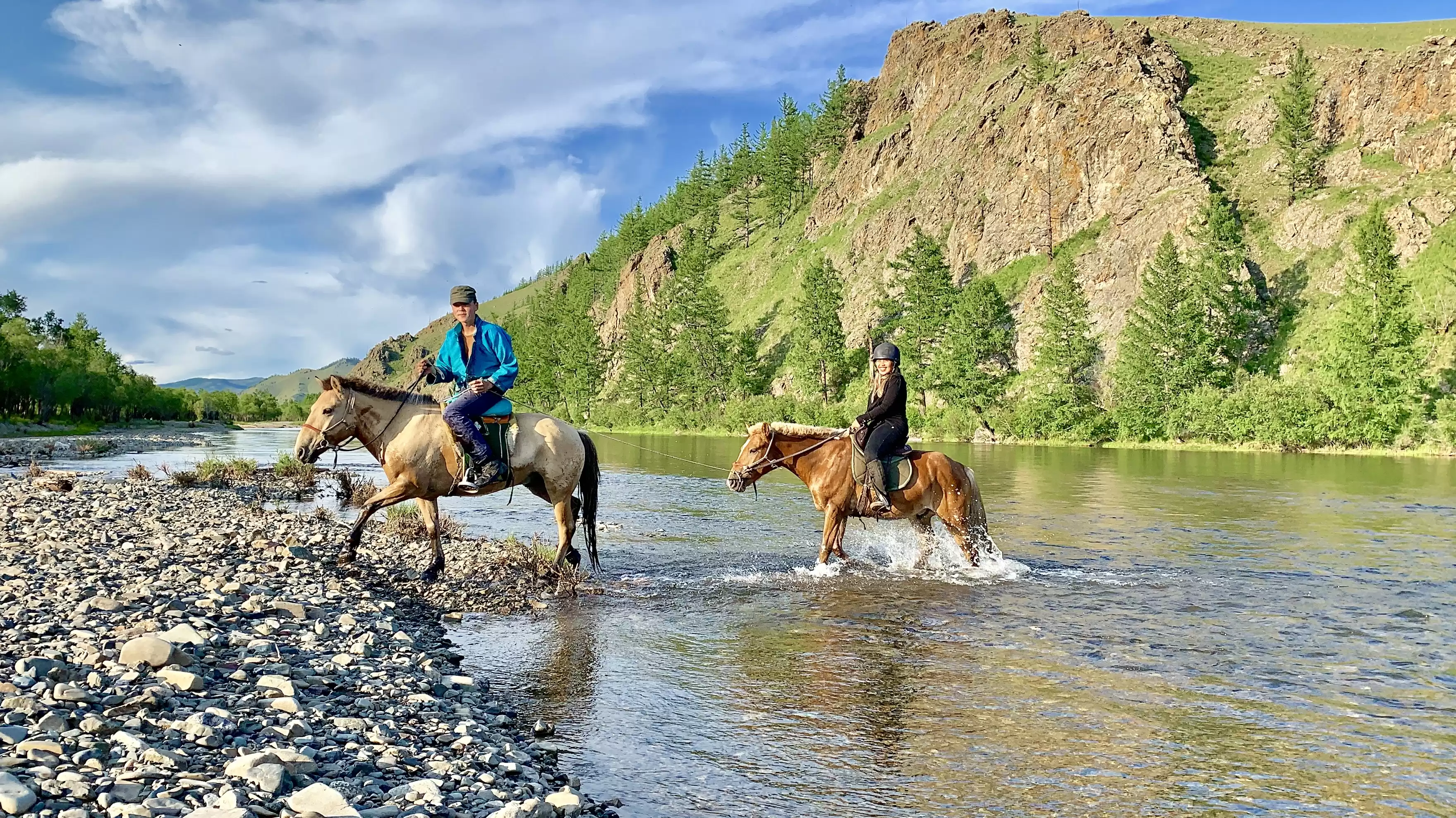 Discover Mongolia with INDY GUIDE