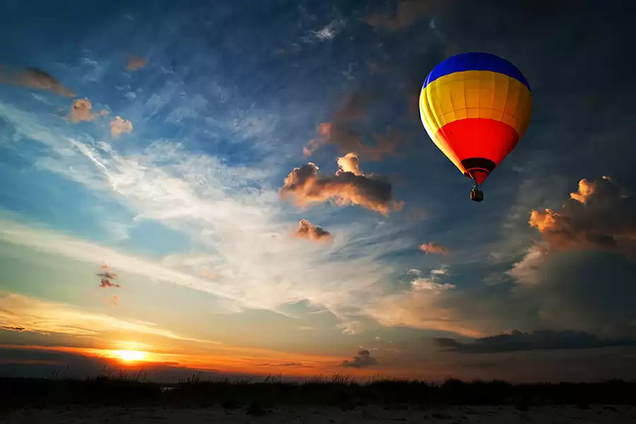Heissluftballon Uber Bischkek  Pferdereiten