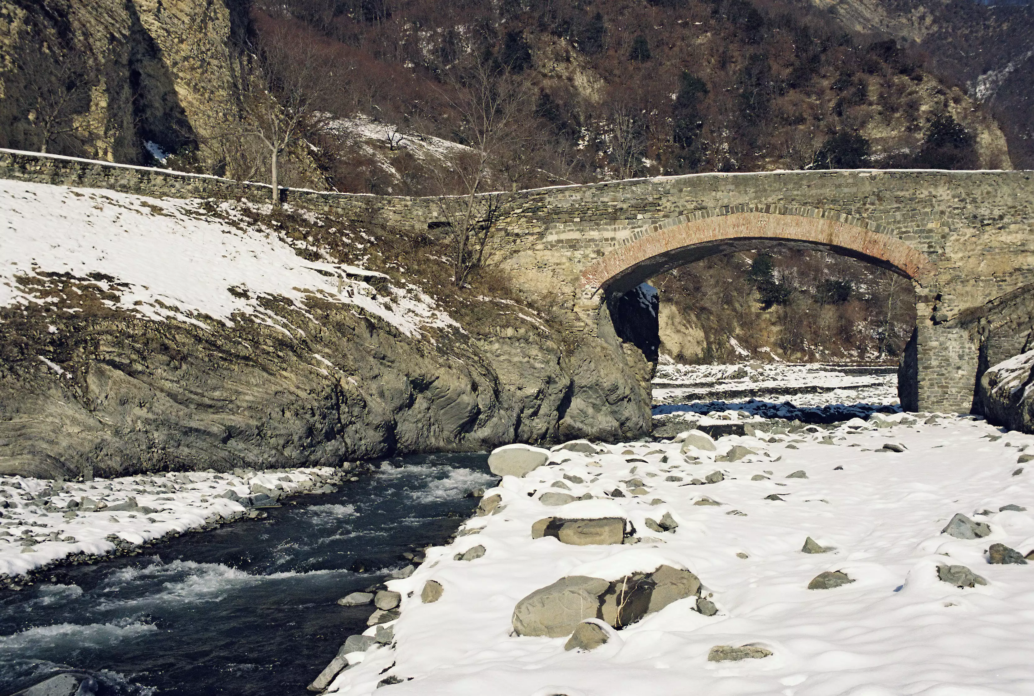 2 Days Tour To Lahidj Sheki And Ilisu With Hotel