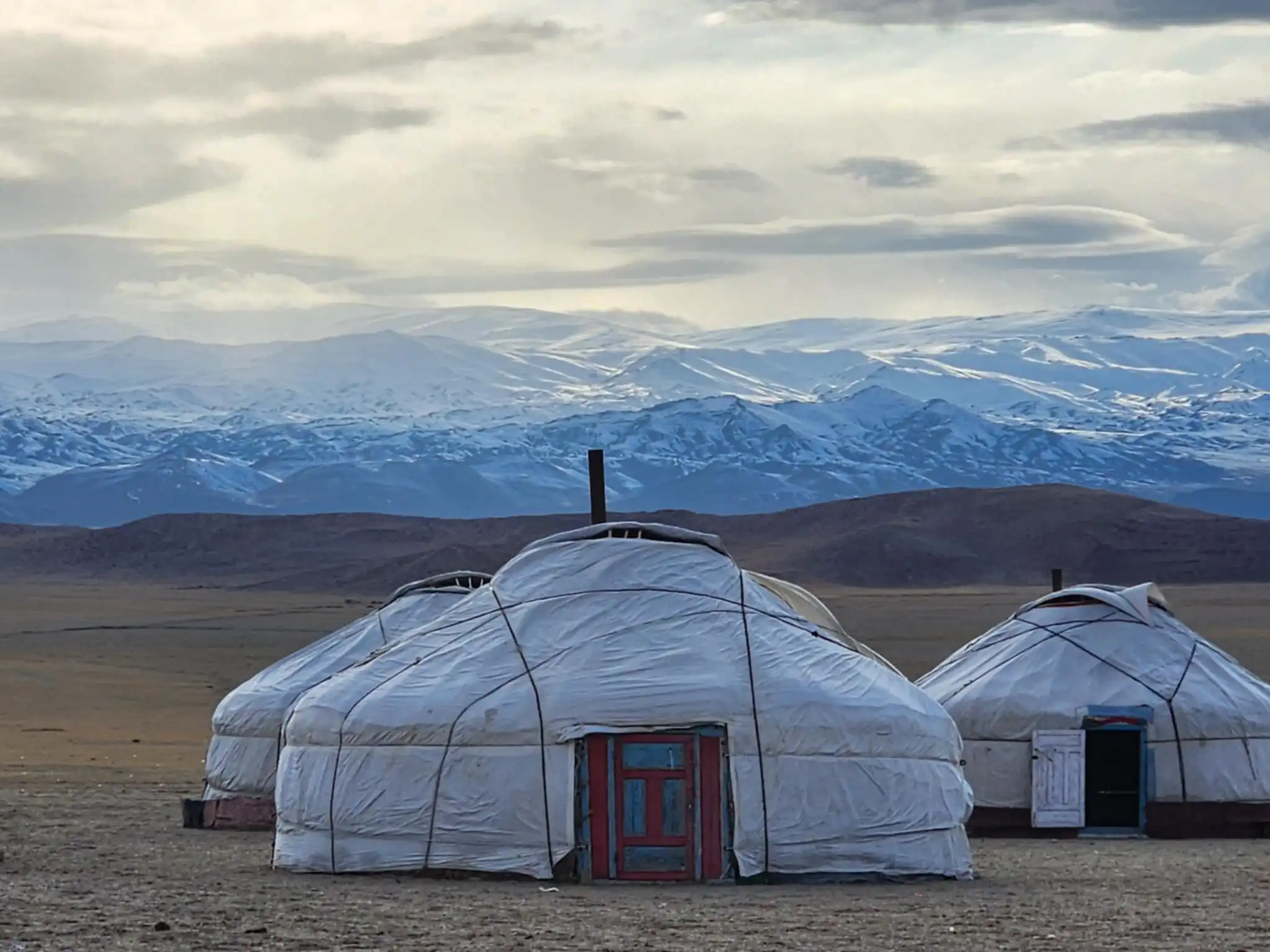 Xotinimning bogziga tiqildi