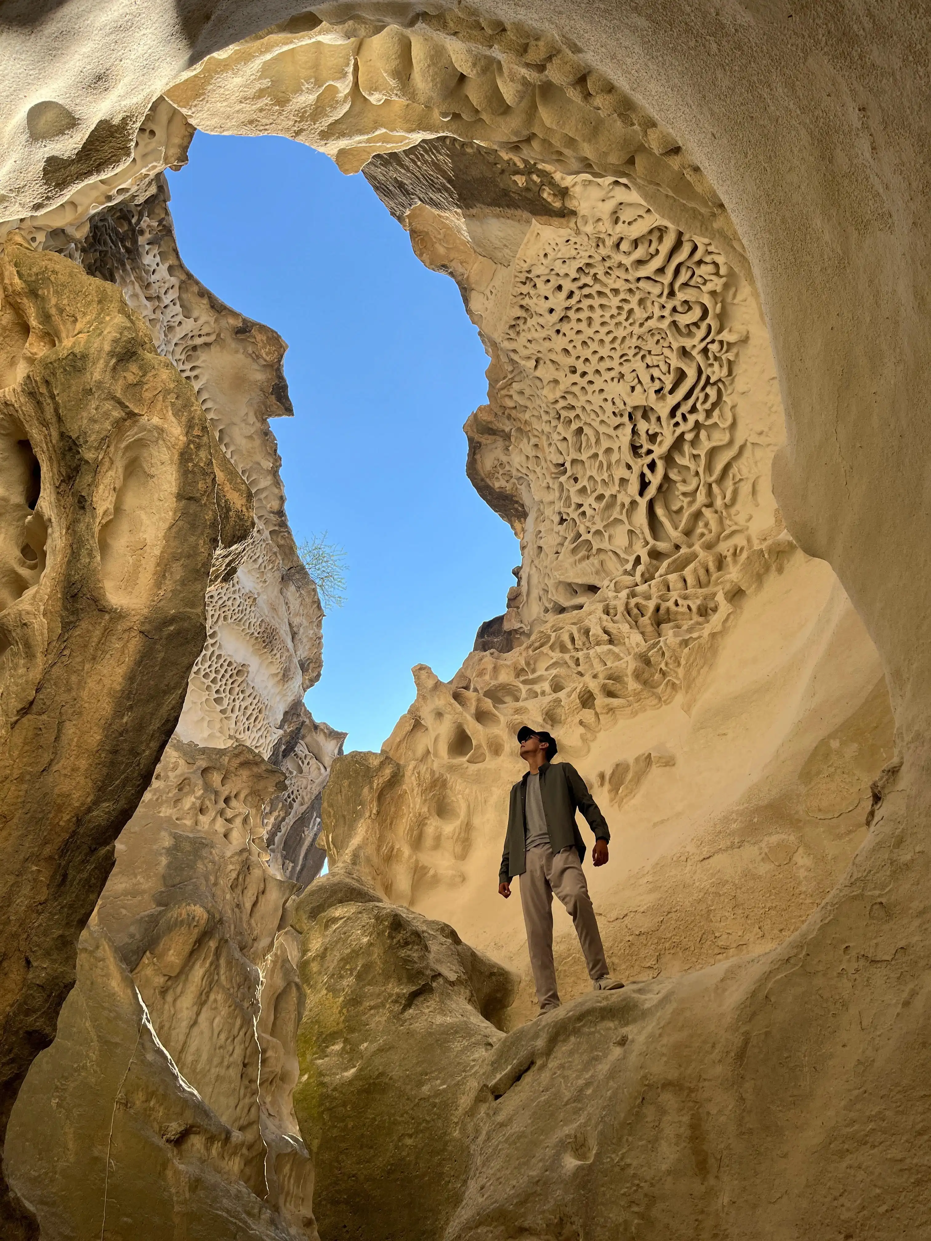 Bozjyra Kyzylkup Ybykty Sai Karaman Ata -  1 Day Tour