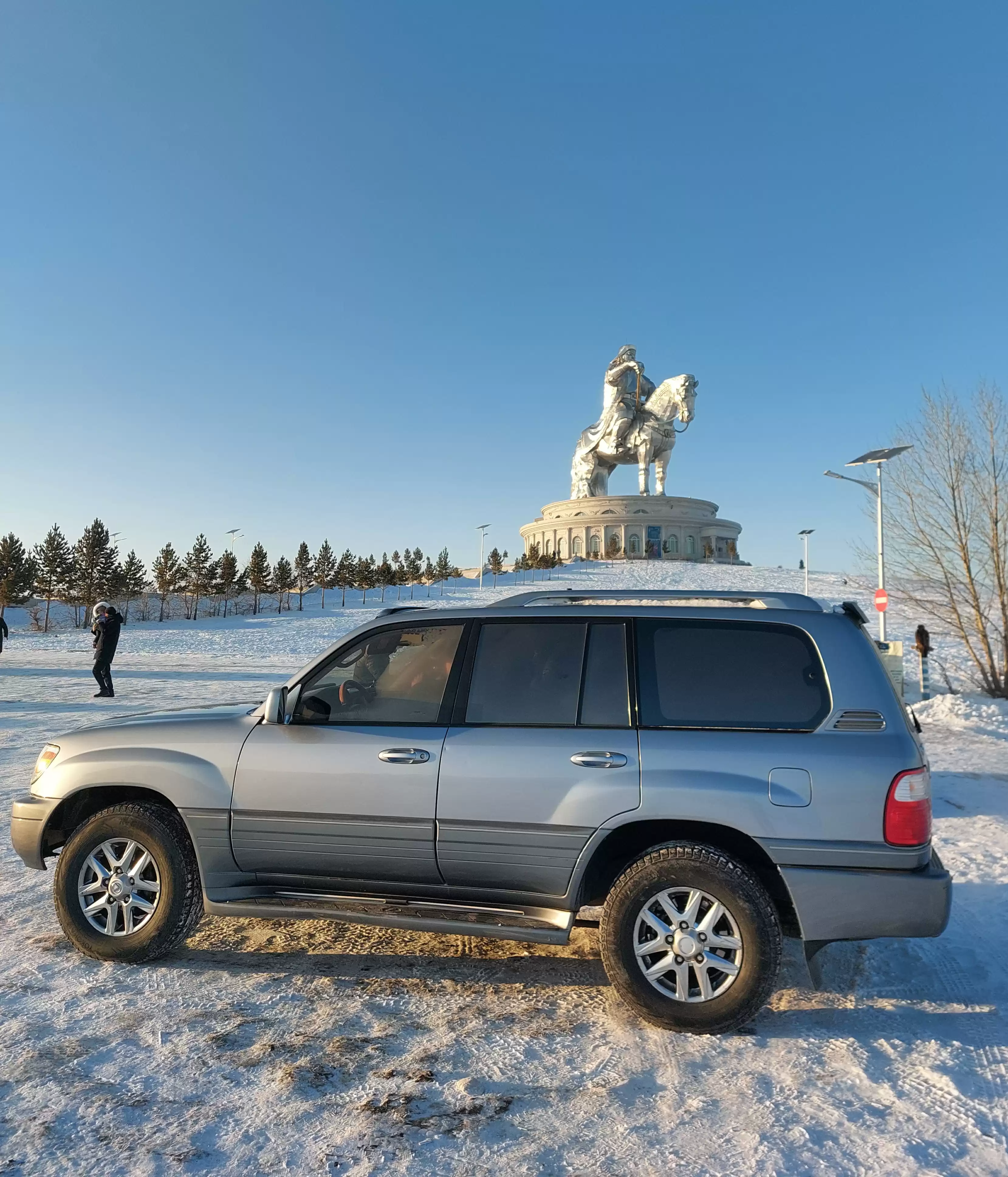 Car Rental Lexus 470 In Ulgii - Western Mongolia