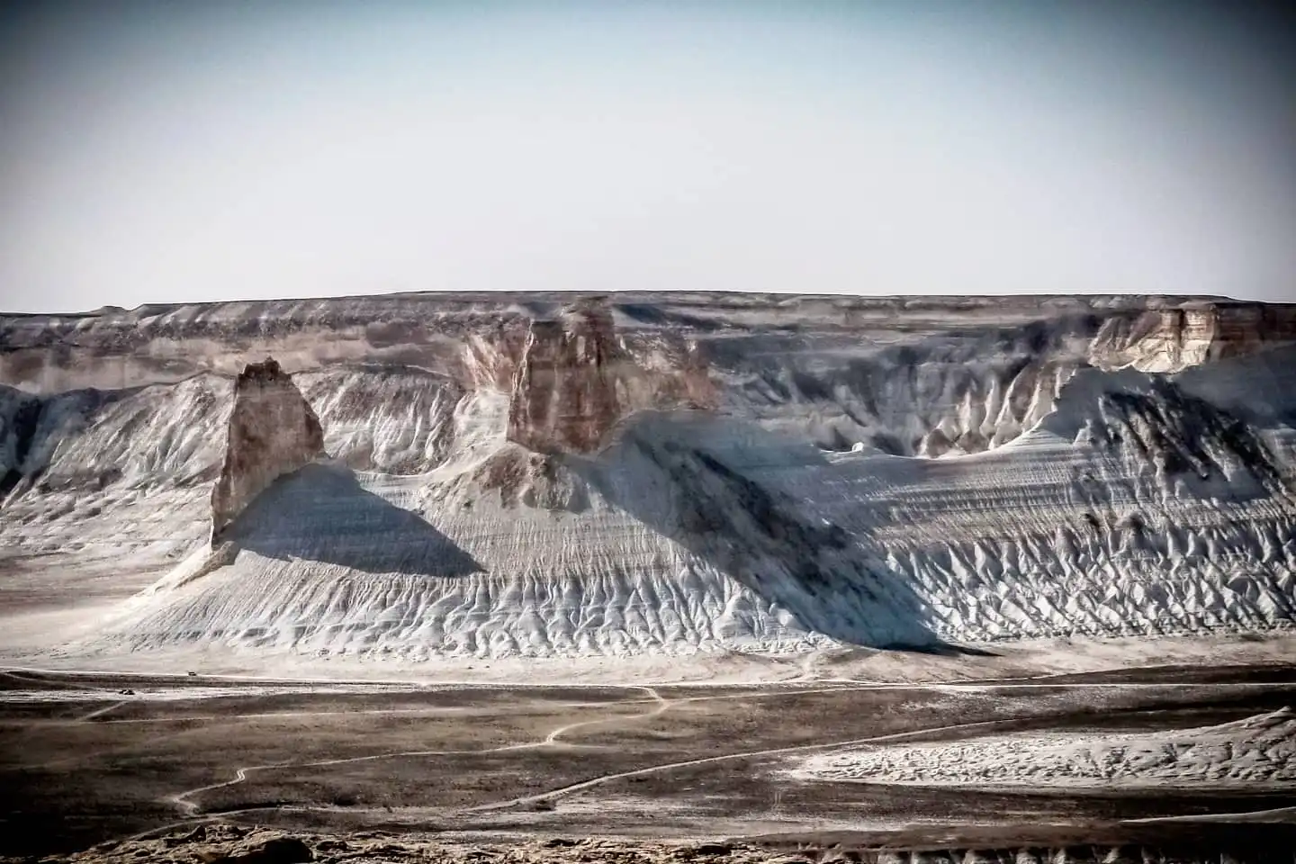 Cosmic Landscapes Of The Bozzhyra Tract And The Kyzylk