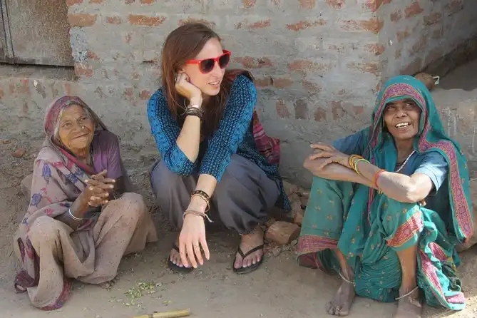 From Dehli: Taj Mahal & Rural Village Experience