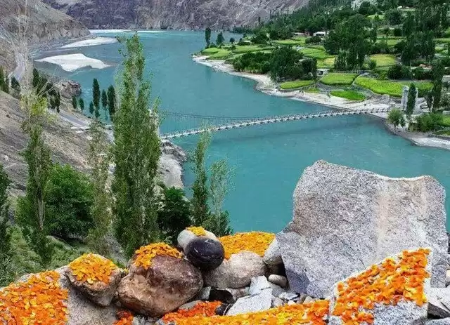 Gilgit Baltistan Autumn Tour - 14 Days