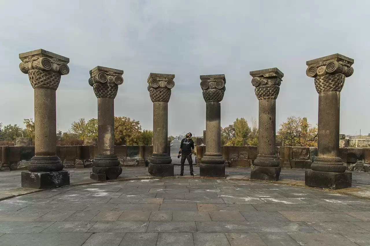 Historical Armenia:Zvartnots-Etchmiadzin-Sardarapat