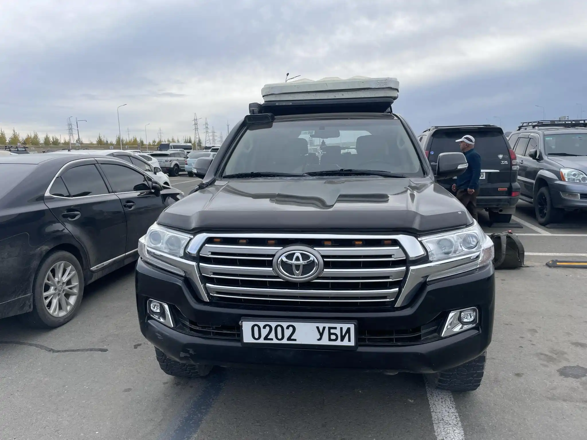 Land Cruiser 200 Rent Car Service Mongolia