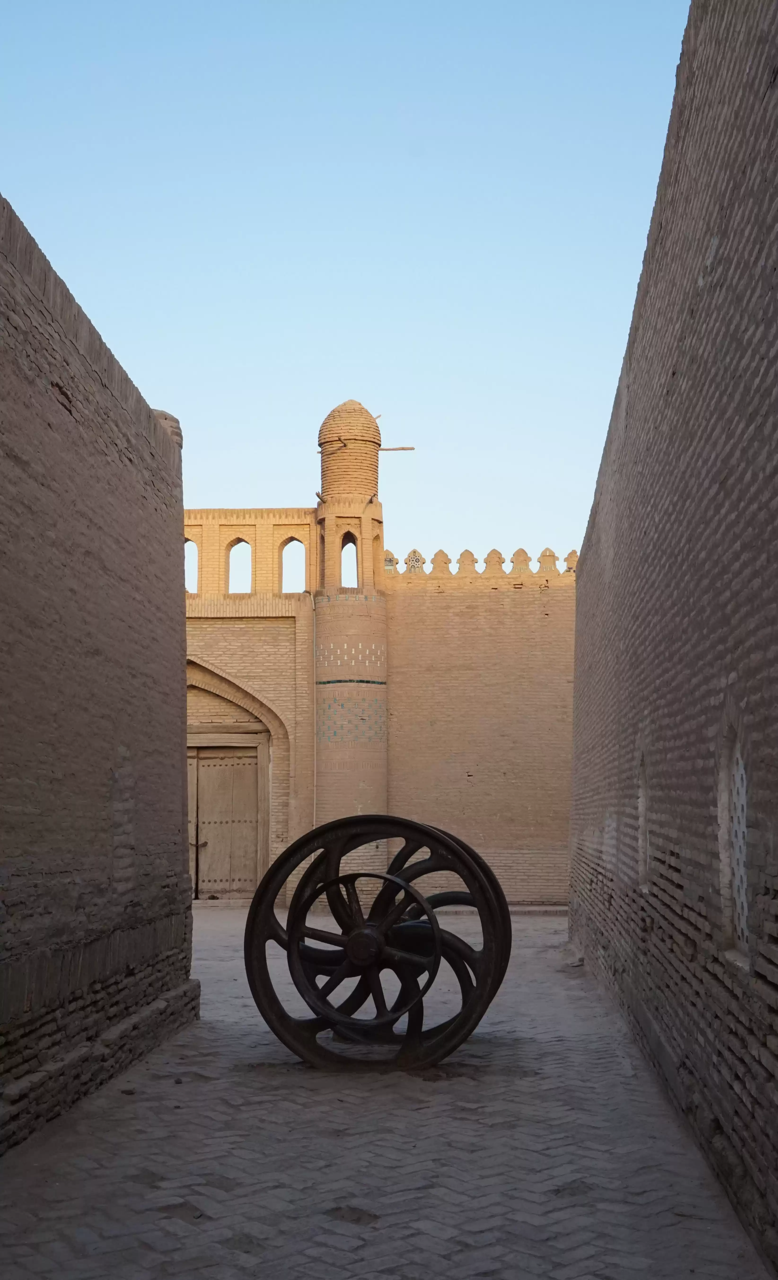Nukus - Muynaq - Khiva - Private Driver