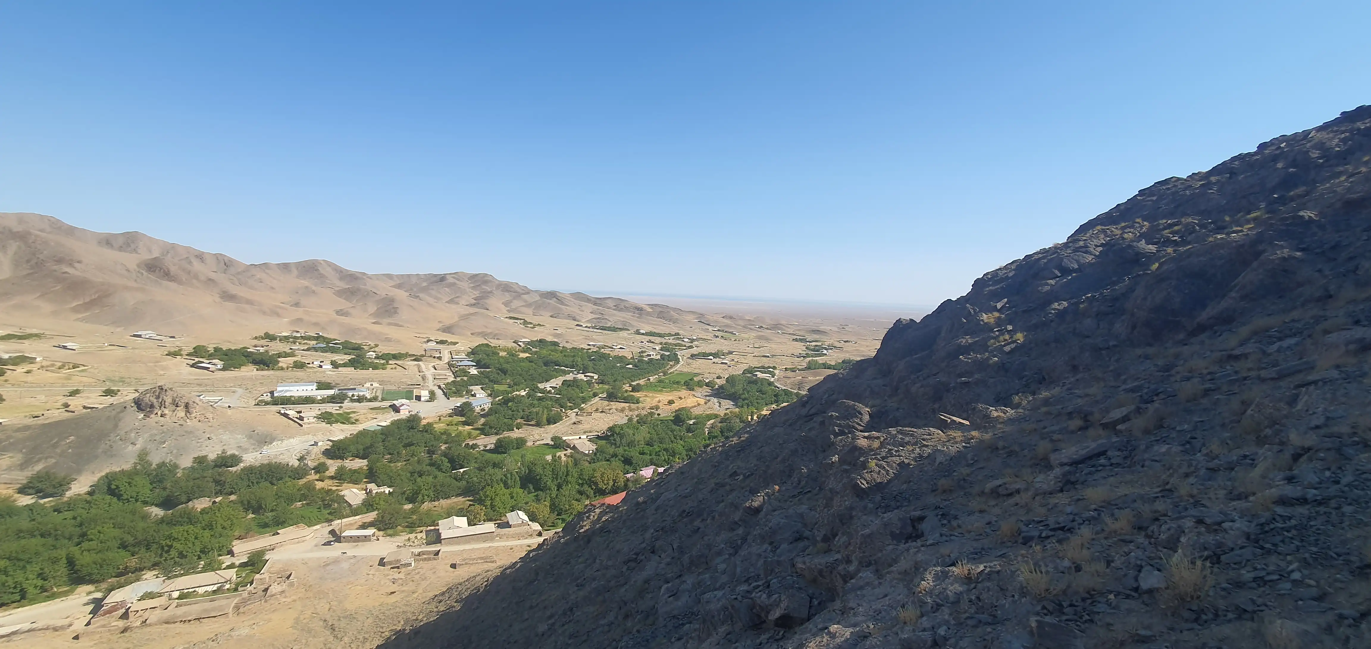 Hiking In Nurata Mountain