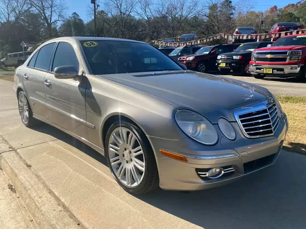 Professional English Speaking Driver In Baku