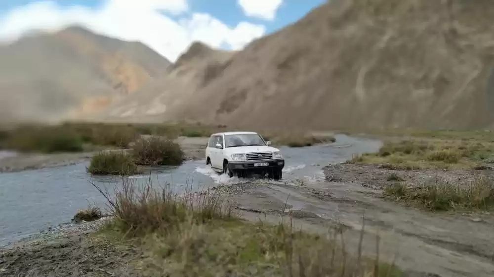 Toyota Land Cruiser For Renting Without Driver