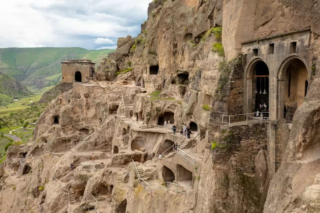 Vardzia Tours